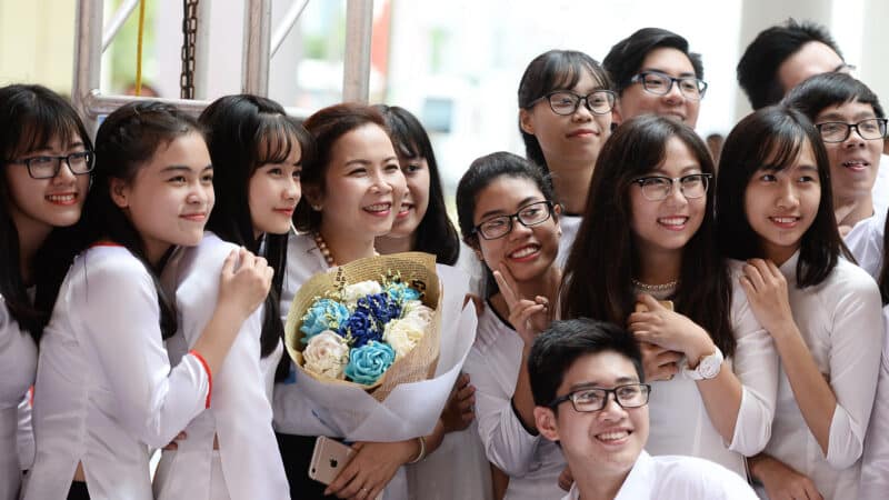 120+ Lời chúc 20/11 hay và ý nghĩa nhất dành tặng thầy cô